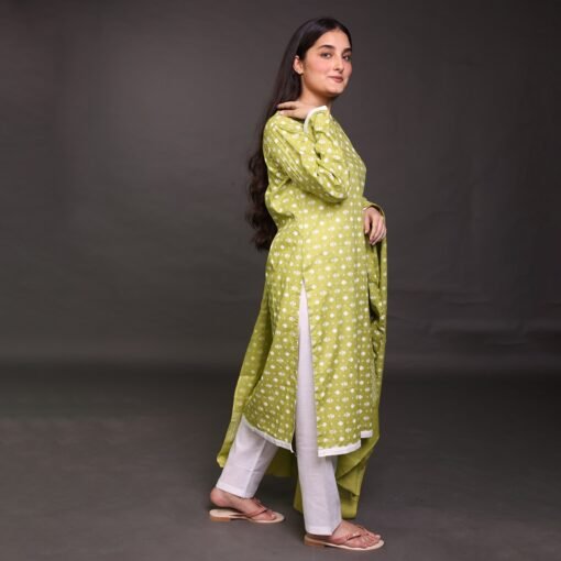 Unstitched Lawn 3 Piece Suit For Women 3